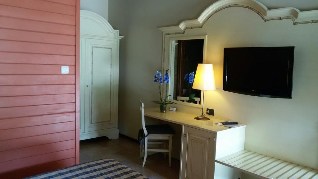 Motel 7 Laghi Castelletto Di Branduzzo Εξωτερικό φωτογραφία
